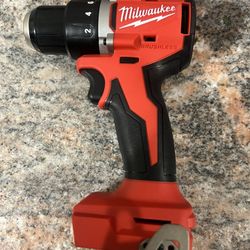 M18 18V Lithium-Ion Brushless Cordless Compact Drill/Driver (Tool-Only)