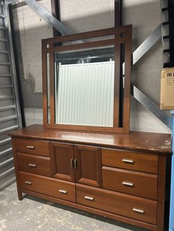 Real Wood Dresser With Mirror