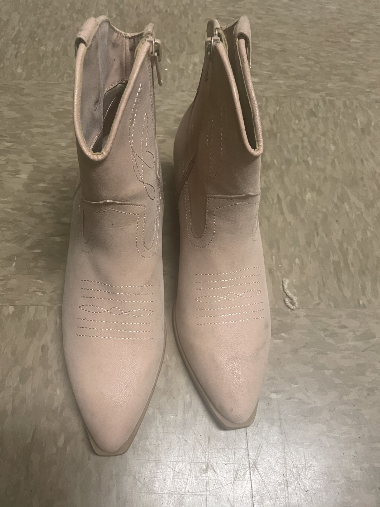 Boots Size 9 Worn Once