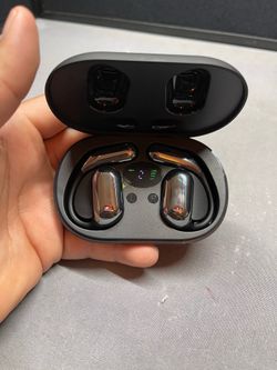 Wireless Earbuds with Charging Case