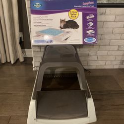 LIKE NEW/MUST HAVE! PetSafe ScoopFree Automatic Self-Cleaning Litter Box INCLUDES Blue Crystal Tray