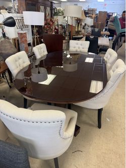 Highend Dining Room Table With 6 chairs