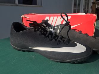 CR7 Mercurial Nike Cleats