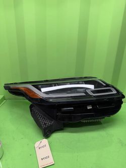 2018 2019 Land Rover Range Rover Velar Right Passenger Side Headlight OEM J8A2-13W029-FF
