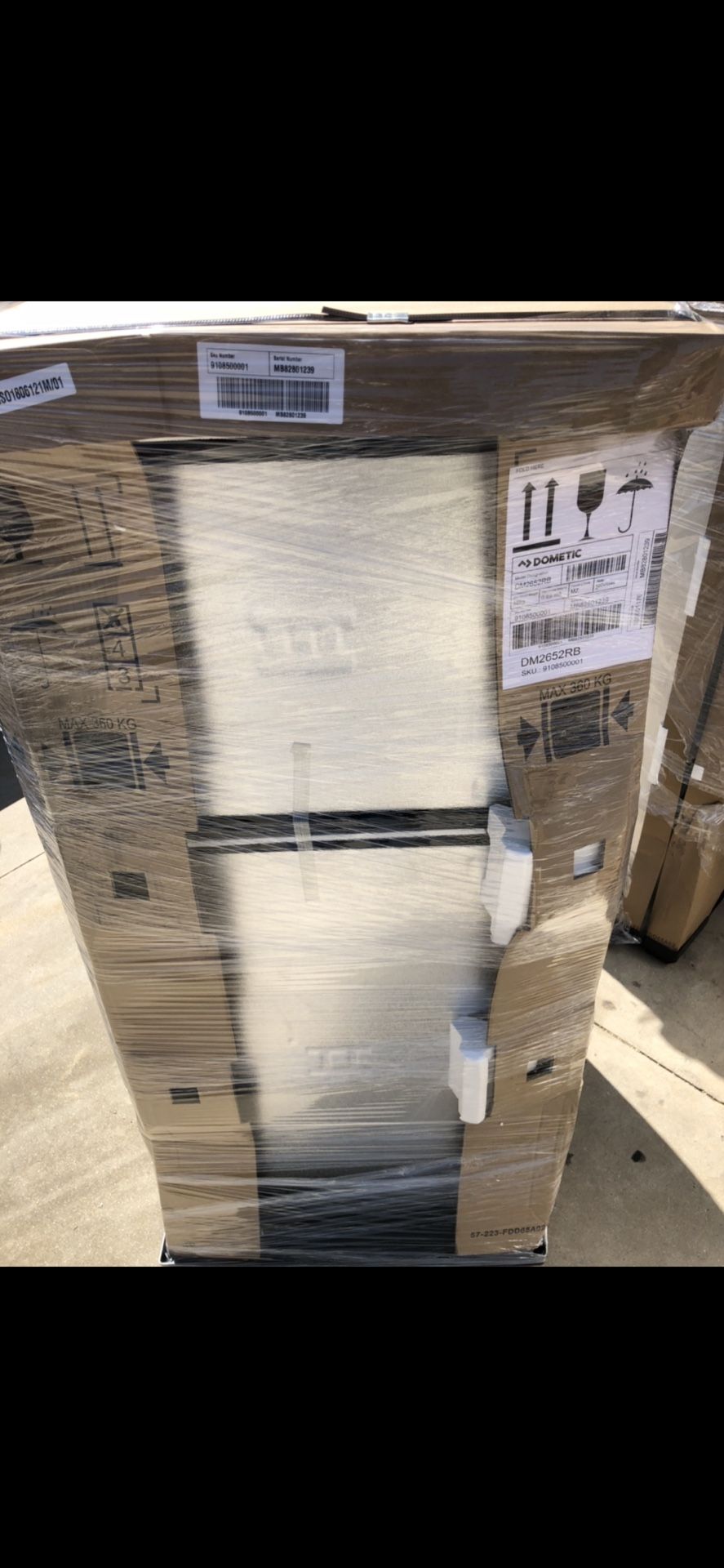 DOMETIC DM2652RB 6 Cu.Ft. for Sale in Riverside, CA OfferUp