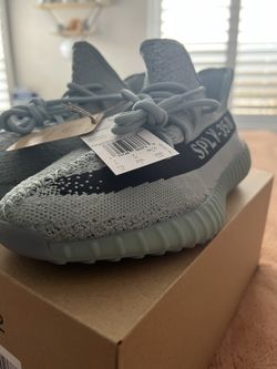 Adidas Yeezy Boost 350 V2 Size 7.5