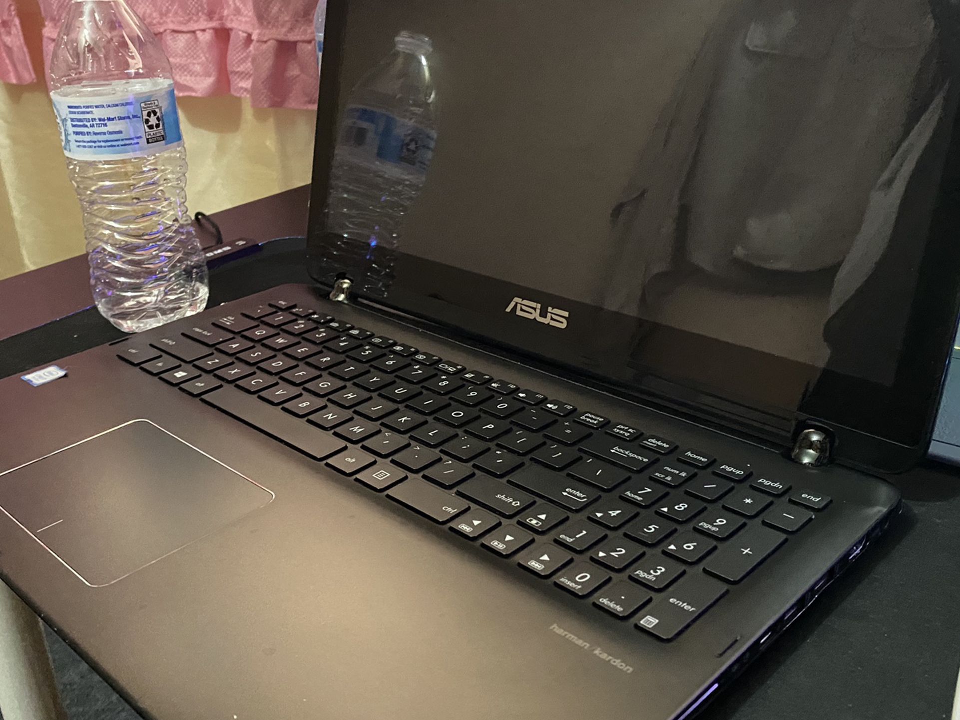 Asus Q534U 15.6” 4K UHD Touch i7-7500U - Gaming Laptop