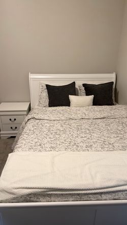 White Queen Bed Set. Mattress and spring NOT INCLUDED