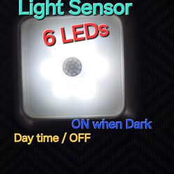 6 LED Wireless Motion Sensor Light/ Battery AAA/ Indoor Wall/Stairs / Cabbie Led