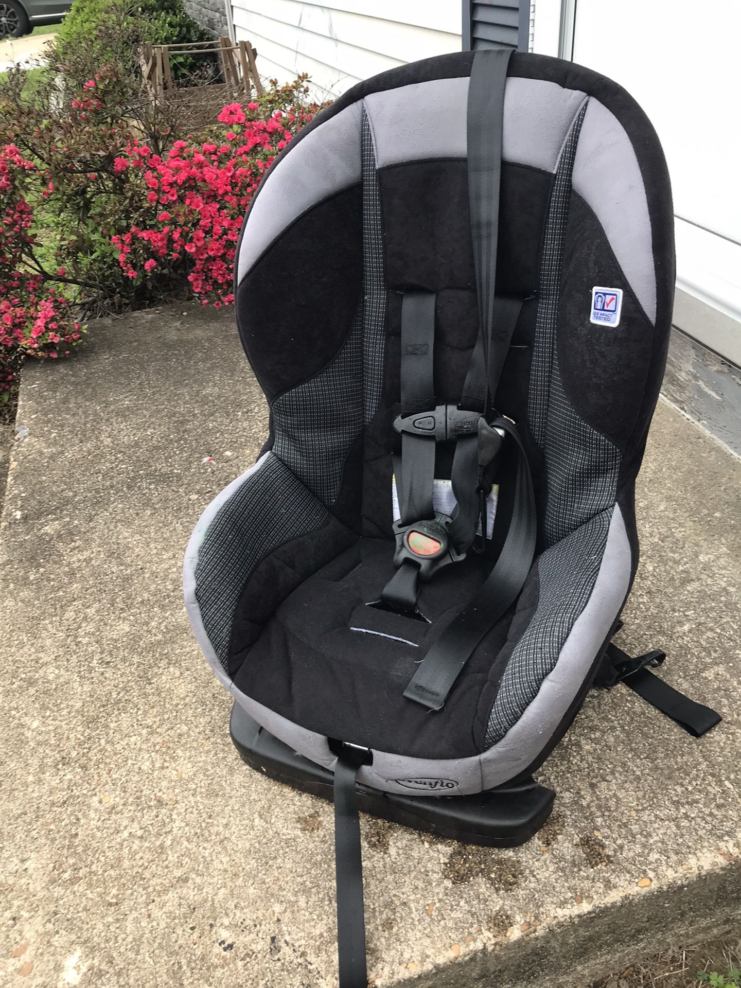 Very Nice Forward And Back Facing Kids Car Seat Only $50 Firm