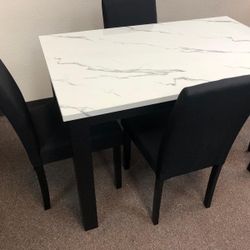 5pc Dining Room Table Set 