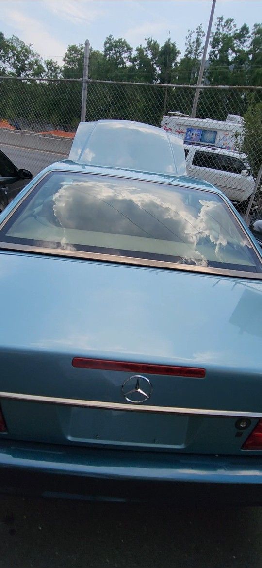 1991 Mercedes-Benz 300