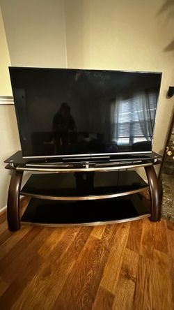 TV stand and TV