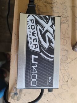 Xs Power Charger