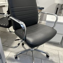 office chairs very good condition