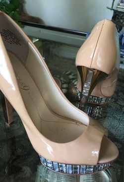 BOUTIQUE 9 beautiful Size 6 1/2 $45👑❤️👸⭐️🤴❤️👑