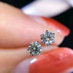 18k Gold Diamonds Earrings