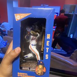 Daryl Strawberry Retired Mets Player Bobble Head 1:350