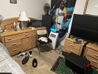 Bedroom set