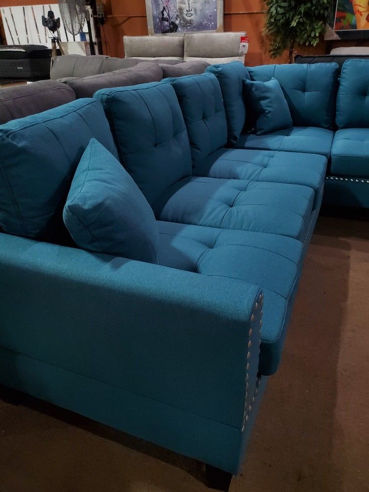 Torquoise Sectional Couch 
