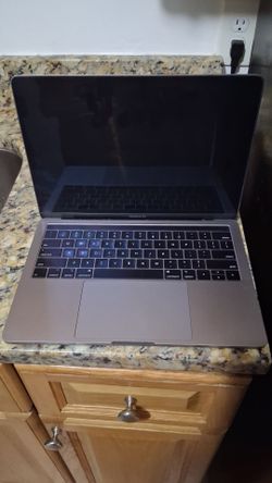 Apple 2025 MacBook 13"
