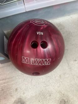 Ebonite Maxim Bowling Ball