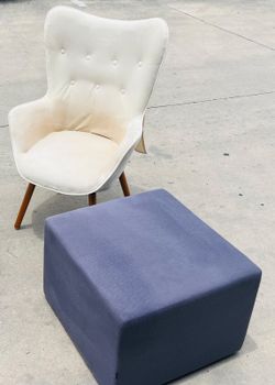 Roundhill Furniture Doarnin Contemporary Silky Velvet Tufted Button Back Accent Chair, Beige/ Off-White & Artopex Ergonomic Ottoman: The seat is made 