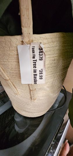 New Artificial Fiddle Leaf Fig Tree in Woven Basket