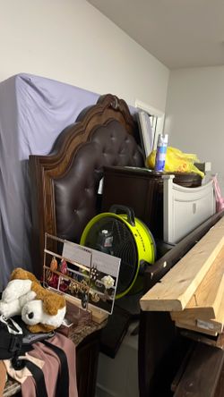 2 king bed sets and 1 queen