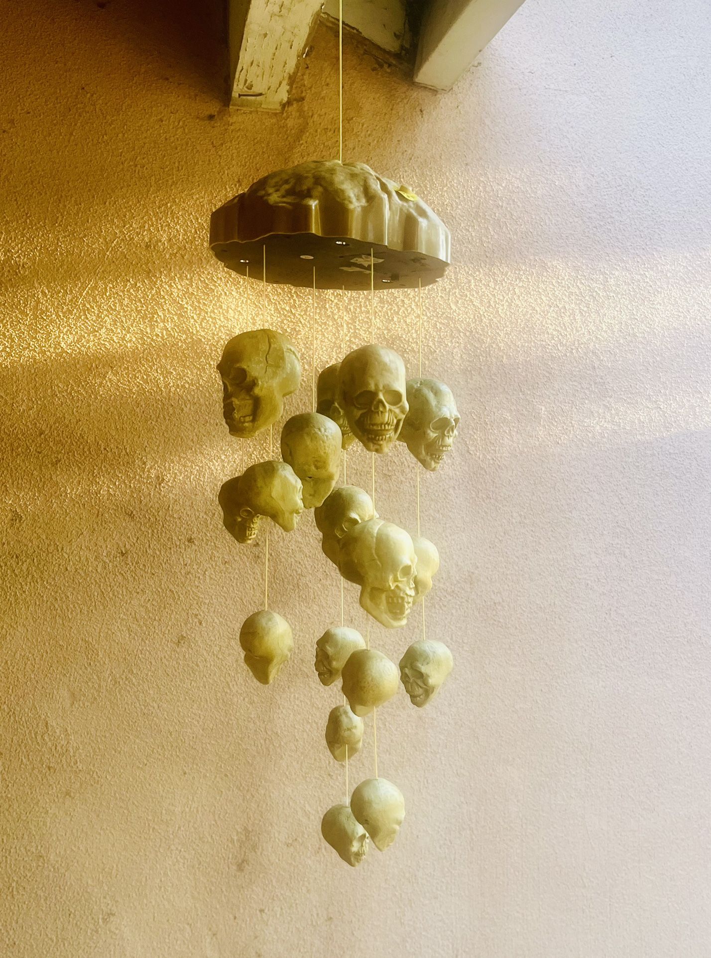 Gemmy Animated Shaking Skulls Wind Chime ππ€ππ€