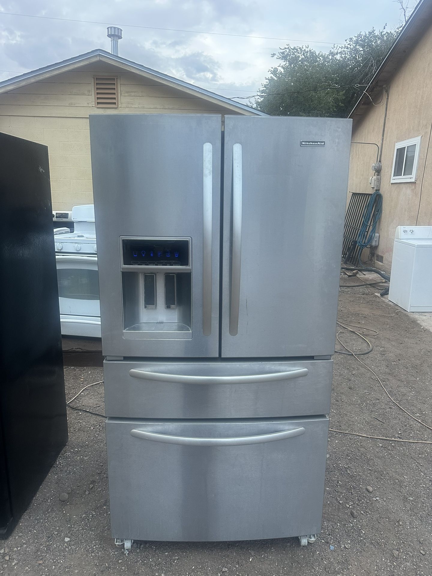 KitchenAid Sliver Stainless Steel Refrigerator For Sale $500 Or Best Offer
