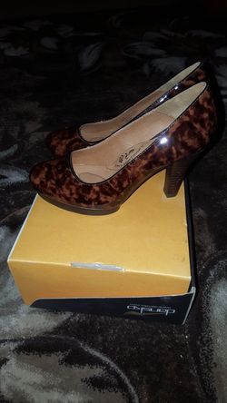Dress shoes