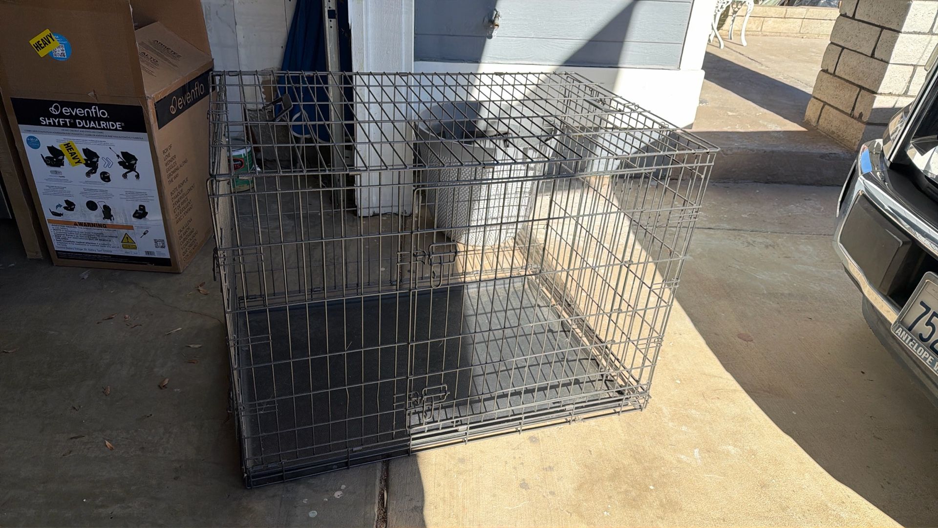 Large Dog Kennel 