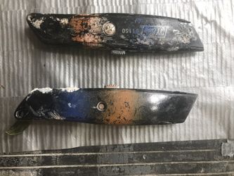 Box cutters 2 pairs