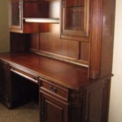 HOOKER EXECUTIVE DESK SET