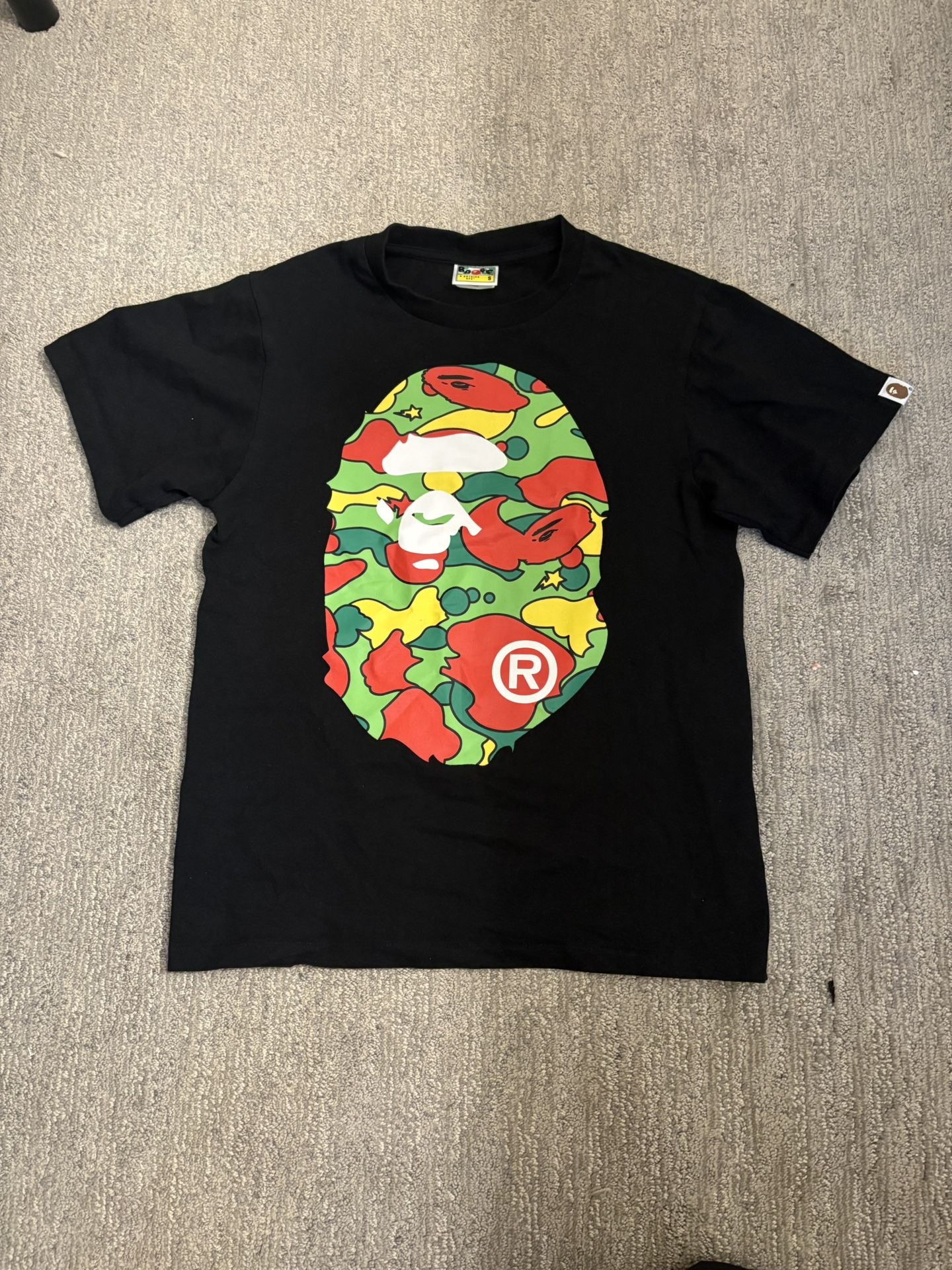 BAPE Men’s T Shirt - Red/green