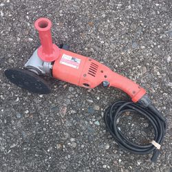 Milwaukee 5460 Variable Speed Control Polisher Sander Buffer. 7to9inch 11amps. Good Condition. For Pick Up https://offerup.com/redirect/?o=RnJlbW9udC5