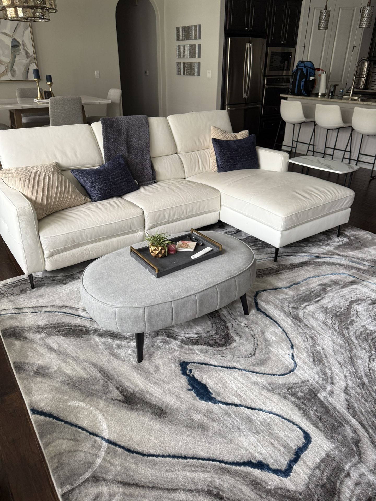 Gray Fabric Ottoman/coffee table/stool
