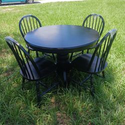 Round Black Wooden Dining Room table W /chairs