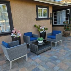 4pc Patio Set/Outdoor Furniture/conversation Set/Cash Only 