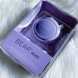 •FOREO•  BEAR mini ...... Perfect  stocking stuffer! 🎄🎁