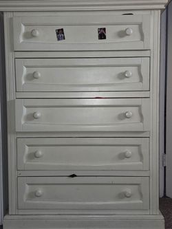 Dresser