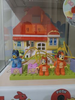 Lego Duplo Store display Bluey with light and sound