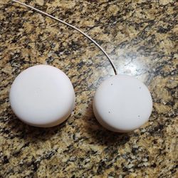 Google Nest Wifi Router (AC2200) and Point Set