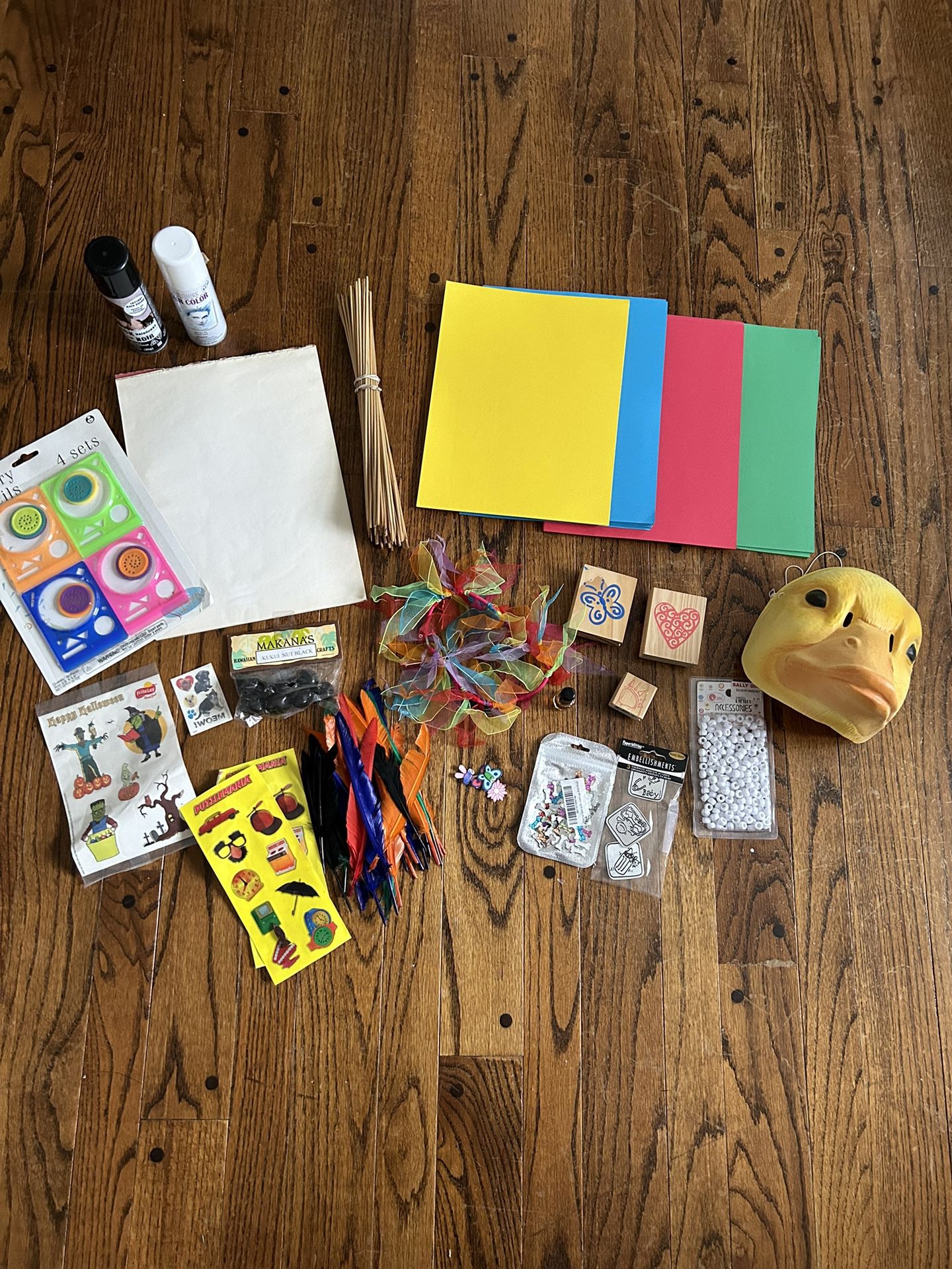 Big Lot Of Some New Craft Items