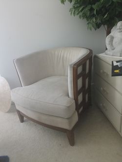 Tommy Bahama Barrel Chair Beige 5k New