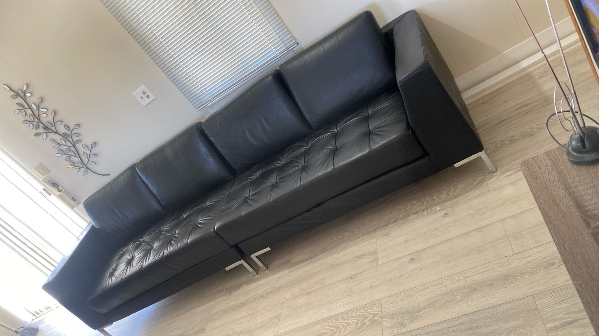Classic Leather Sofas