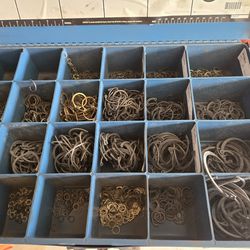 Metal Box With Retaing Rings 