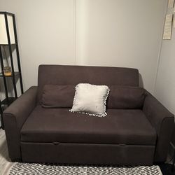 Pull Out Couch / Love Sofa 