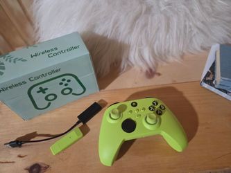 Wireless Game Controller Neon Green with Dongle